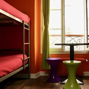  Auberge de jeunesse Woodstock Montmartre By Hiphophostels